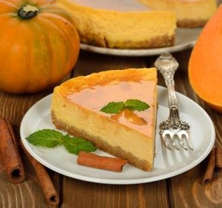 Barvy podzimu na talíři. Vyzkoušejte dýňový cheesecake!
