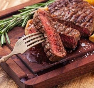 Je rizikové konzumovat červené maso, nebo nikoliv?