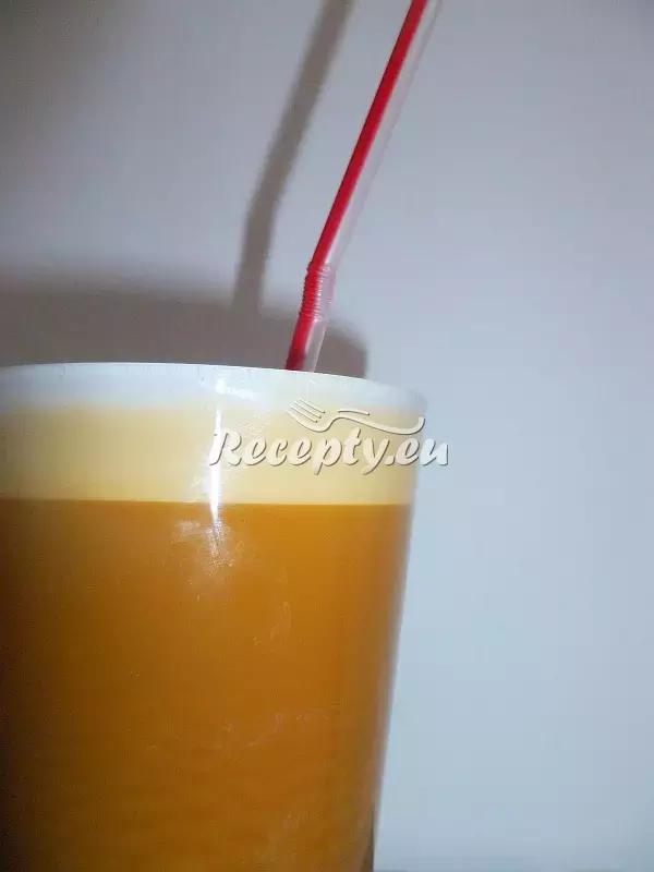 Osvěžující ledová káva recept  míchané nápoje