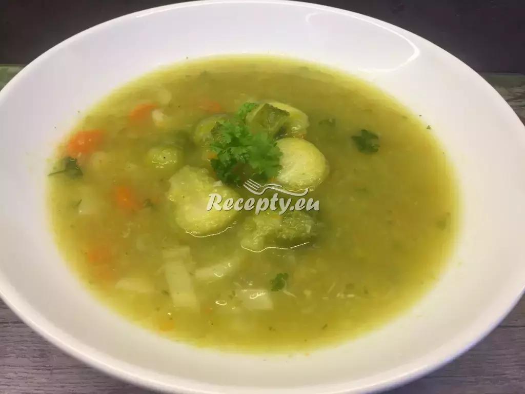 Zeleninová polévka s kapustou recept  fitness recepty