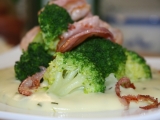 Vařená brokolice s česnekovo-bylinkovou omáčkou recept ...