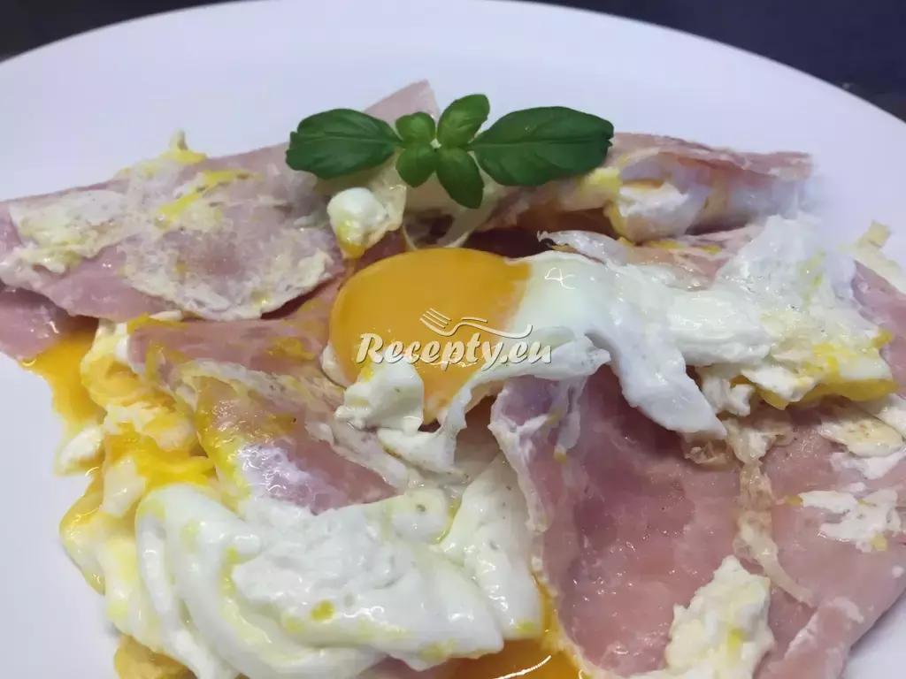 Vaječné omelety se šunkou recept  jídla z vajec