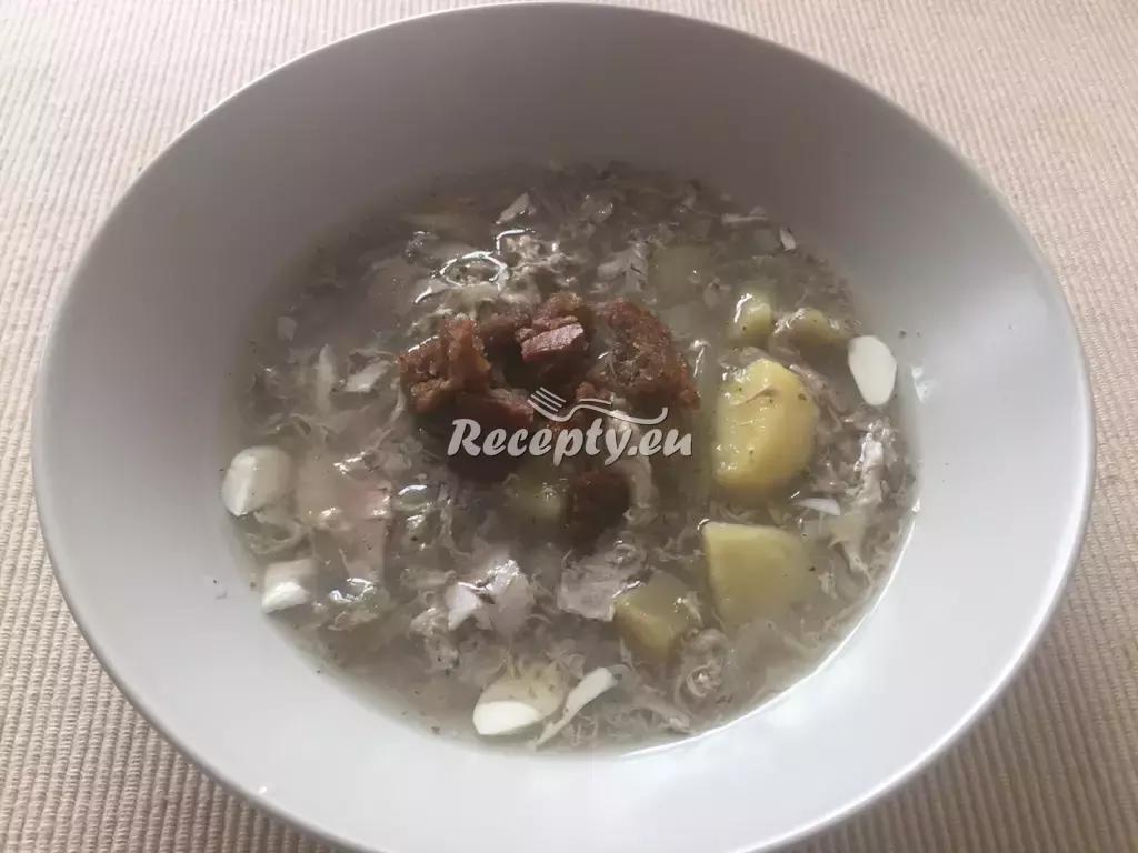 Česnečka s hovězím recept  polévky
