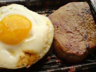 Biftek, s vejcem, obložený (2 porce)