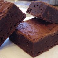 Čokoládovo-oříškové brownies recept