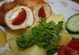 Smažená kuřecí prsa s maďarskou klobásou a sýrem recept ...