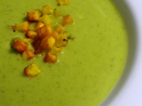 Brokolicová polévka s opečenými kostičkami brambor recept ...
