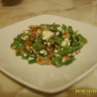 Špenátový salát s balkánem recept