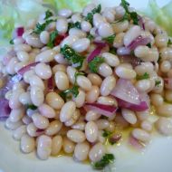 Salát z vařených bílých fazolí recept