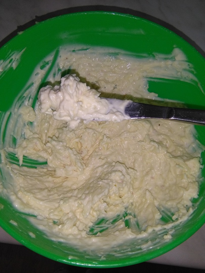 Česneková pomazánka se sýrem recept