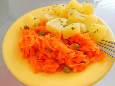 Dušená mrkev s brambory