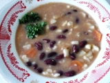 Fazolová polévka s haluškami- vyprošťovák recept