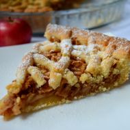 Babiččin jablečný mřížkový koláč recept