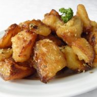 Křupavé rozmarýnové brambory recept