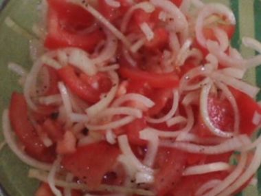 Jednoduchý rajčatový salát
