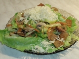 Hlávkový salát s houbami a krutony recept