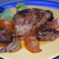 Kuře na cibuli a rajčatech recept