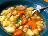 Zeleninová polévka s cizrnou recept