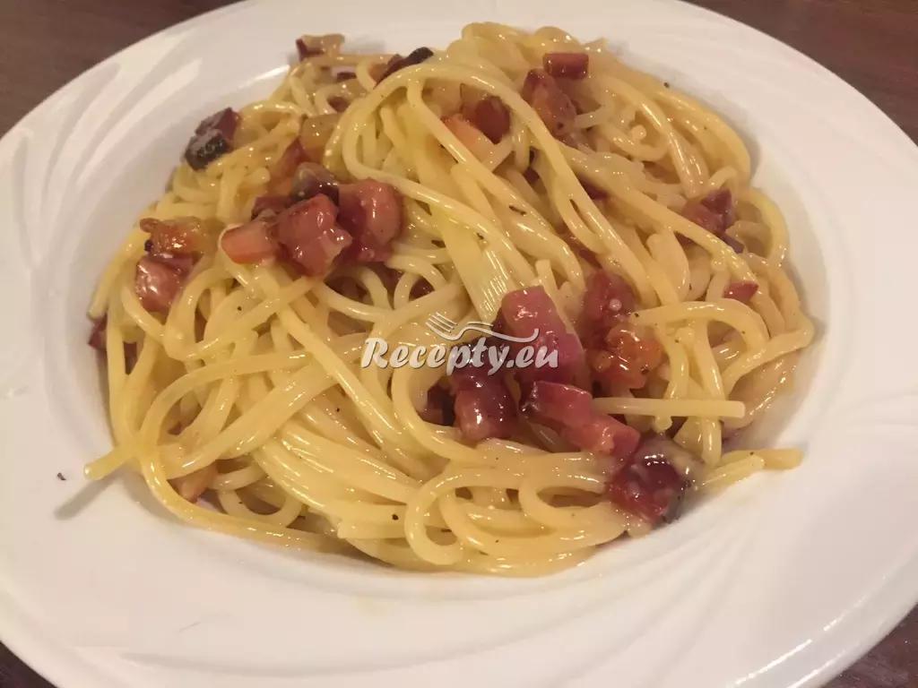 Špagety Carbonara recept  těstoviny