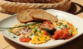 Omeleta plněná grilovanými ledvinkami recept