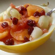 Melounový salát s kandovaným ovocem recept