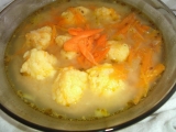 Drožďovomrkvová polévka s mrkvovosýrovými nočky recept ...