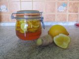 Med, citron, zázvor a zdravý nápoj recept