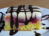 Obrácený švestkový koláč s krémem recept