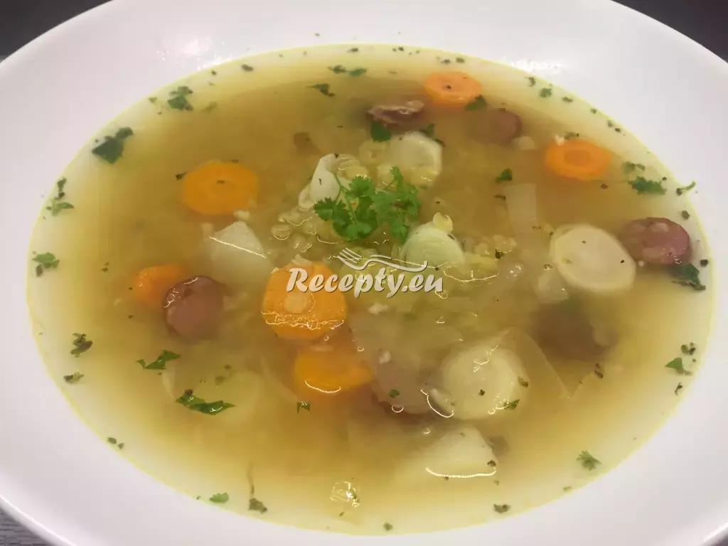 Lehká zeleninová polévka recept  polévky