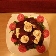 Salát z červené řepy a kozího sýra recept
