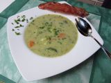 Zeleninová polévka se slaninovou křupinou recept