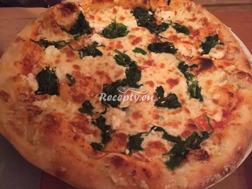 Chřestová pizza recept  pizza