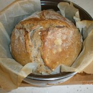 Chléb pečený v kastrolu recept