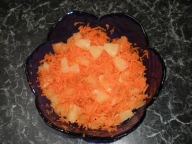 Oblíbený synkovo mrkvový salát.