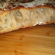 Bílý nemíšený chléb s pšeničnými otrubami recept
