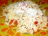 Špagety se zelenými fazolkami, slaninou a rajčaty recept ...