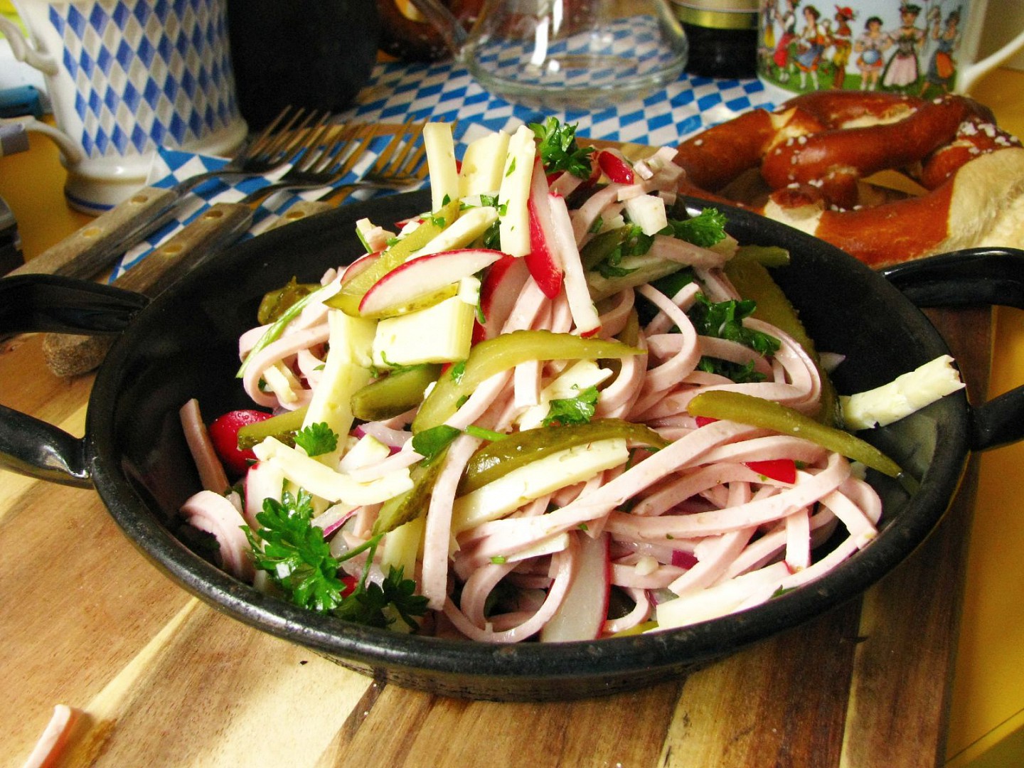 Bavorský wurstový salát recept