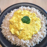 Mangová curry omáčka s kuřecími kousky recept