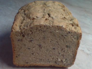 Pšenično  žitný chléb z domácí pekárny