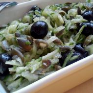 Okurkový salát s dýňovými semínky recept