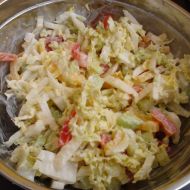 Lehký zeleninový salát s dresingem recept