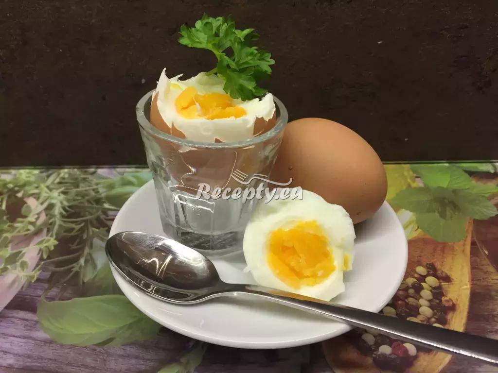 Vejce plněná žloutkovou pěnou recept  jídla z vajec