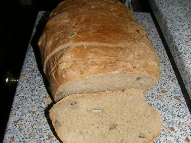 Semínkový chléb v troubě