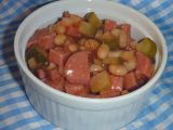 Salát ze špekáčků a fazolí recept