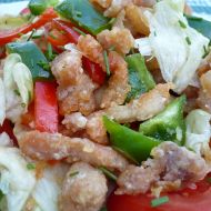 Zeleninový salát s kuřecími nudličkami recept