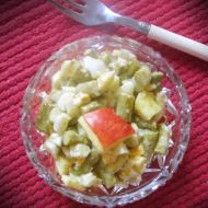 Chřestový salát s jablkem a vejcem recept