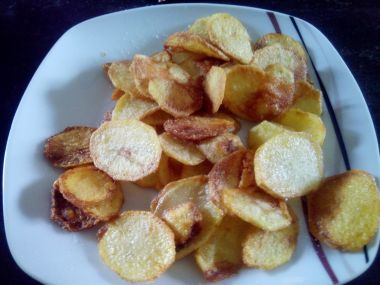 Domácí bramborové chipsy