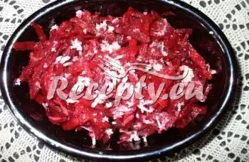 Salát z červené řepy s křenem recept  saláty