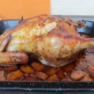 Pečené nadívané kuře recept