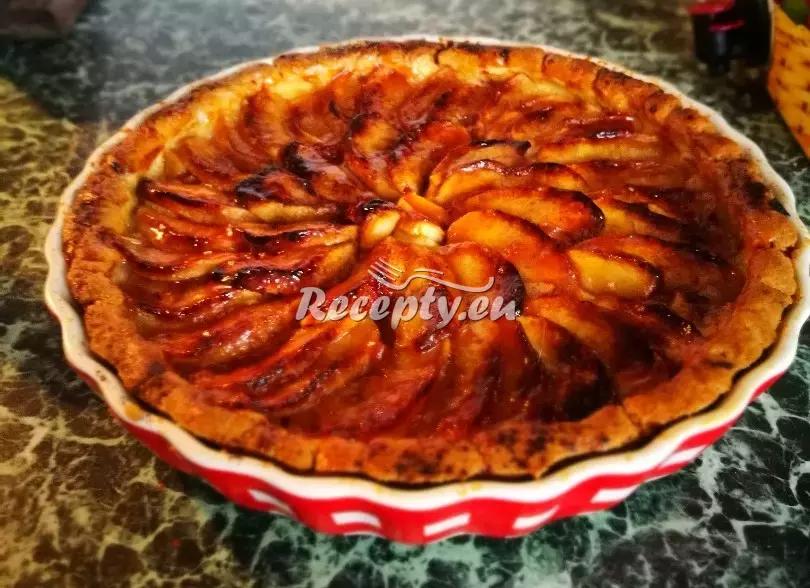 Jablečný koláč recept  moučníky